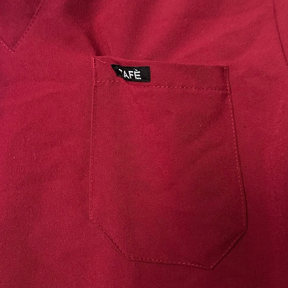 Jogger Scrub Set ( Burgundy) - Picture 8 of 17